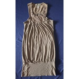 Mind Code Tan Embroidered Sleeveless Tunic Top Banded Hem Size Small CTS 327